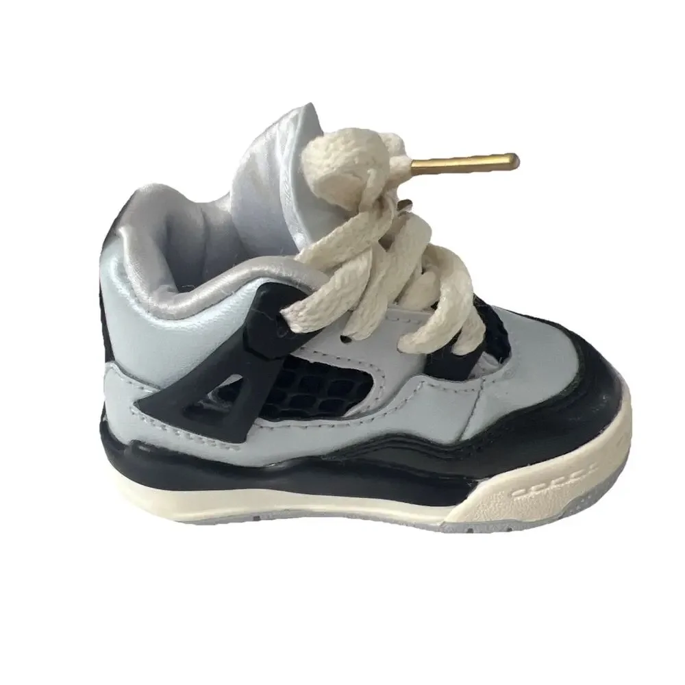 Jordan Air Jordan 4 Retro TD Silver/Black Leather Mid Top Sneaker 3C FZ8584-070